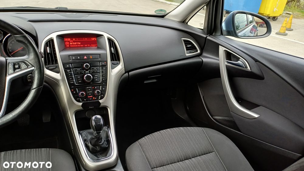 Opel Astra 1.4 Turbo - 12