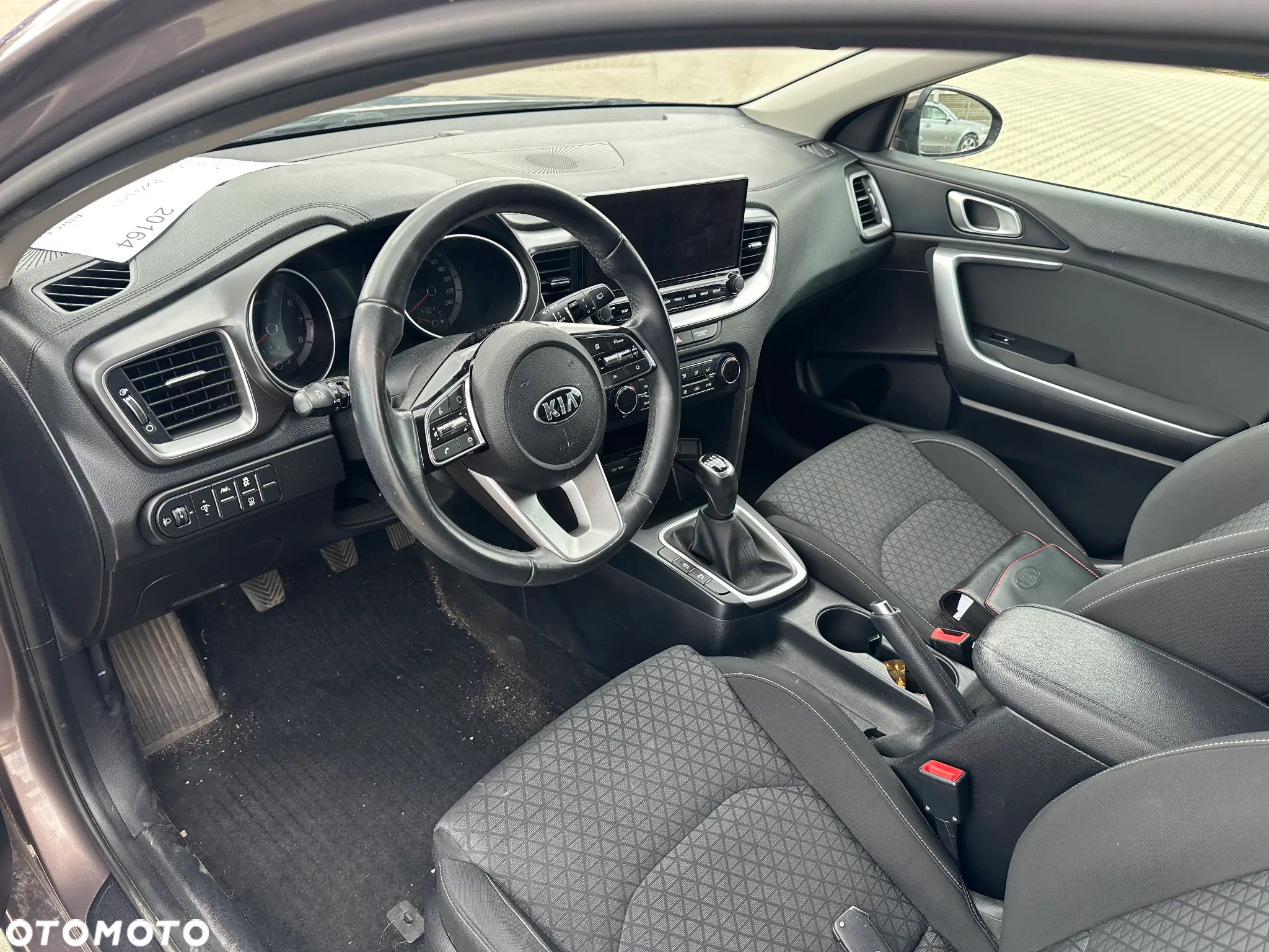 Kia Ceed 1.0 T-GDI 100 OPF Attract - 9