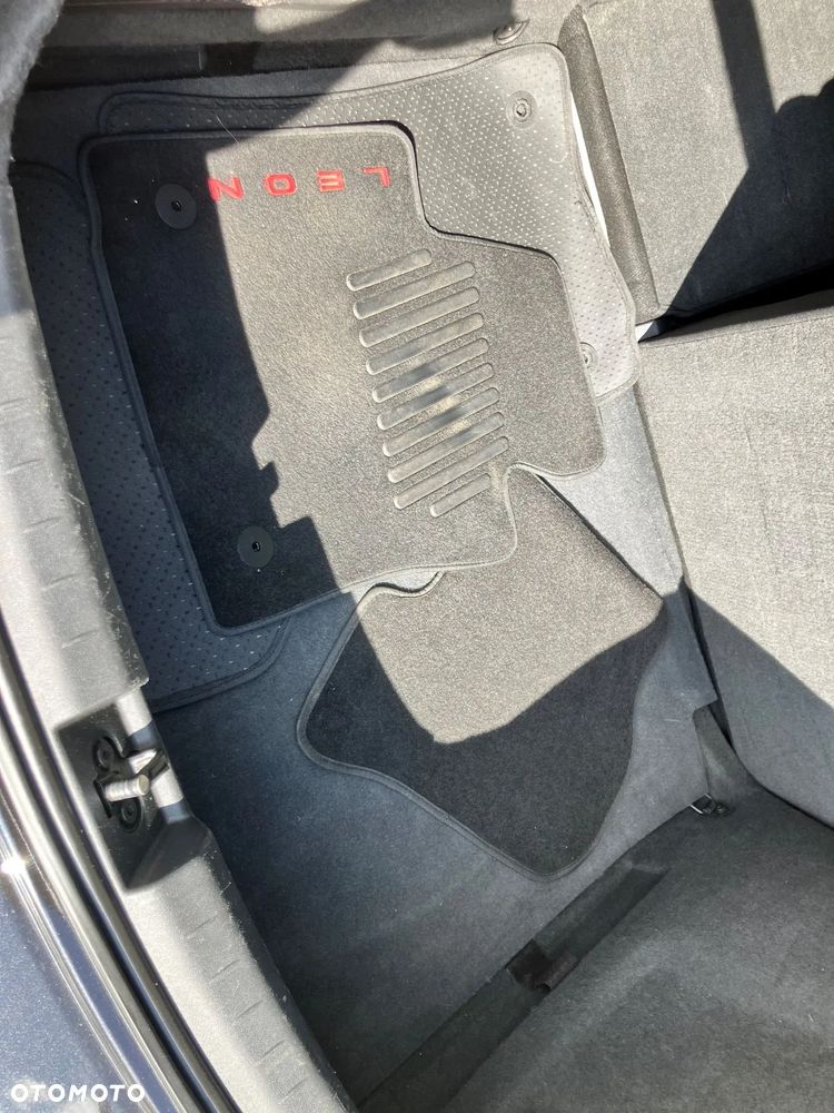 Seat Leon 2.0 TDI FR DSG - 28