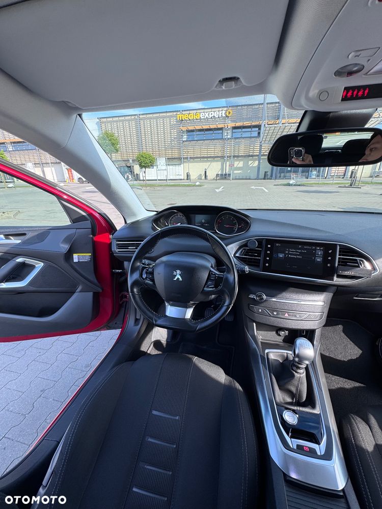 Peugeot 308 130 e-THP Stop & Start Allure - 30