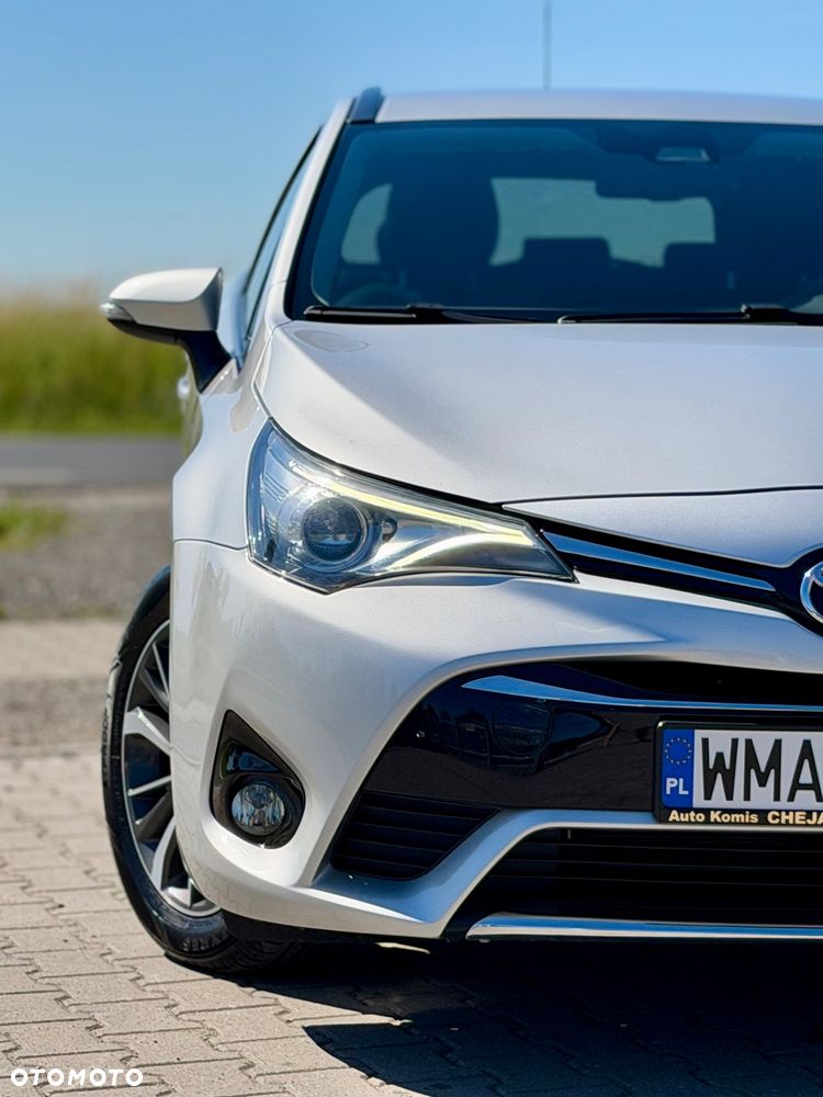 Toyota Avensis 2.0 D-4D Prestige - 9