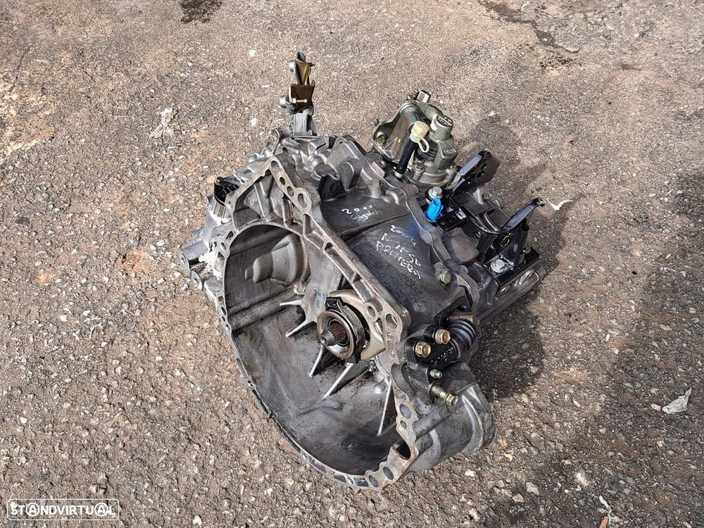 CAIXA VELOCIDADES NISSAN PRIMERA HATCHBACK 2006 -8200131489 - 2