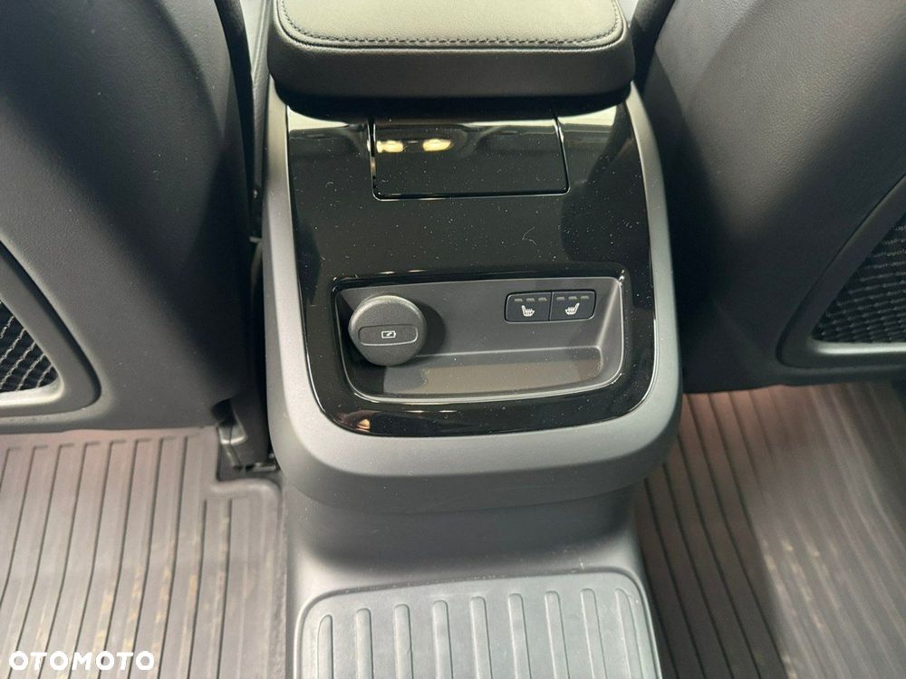 Volvo V90 - 16