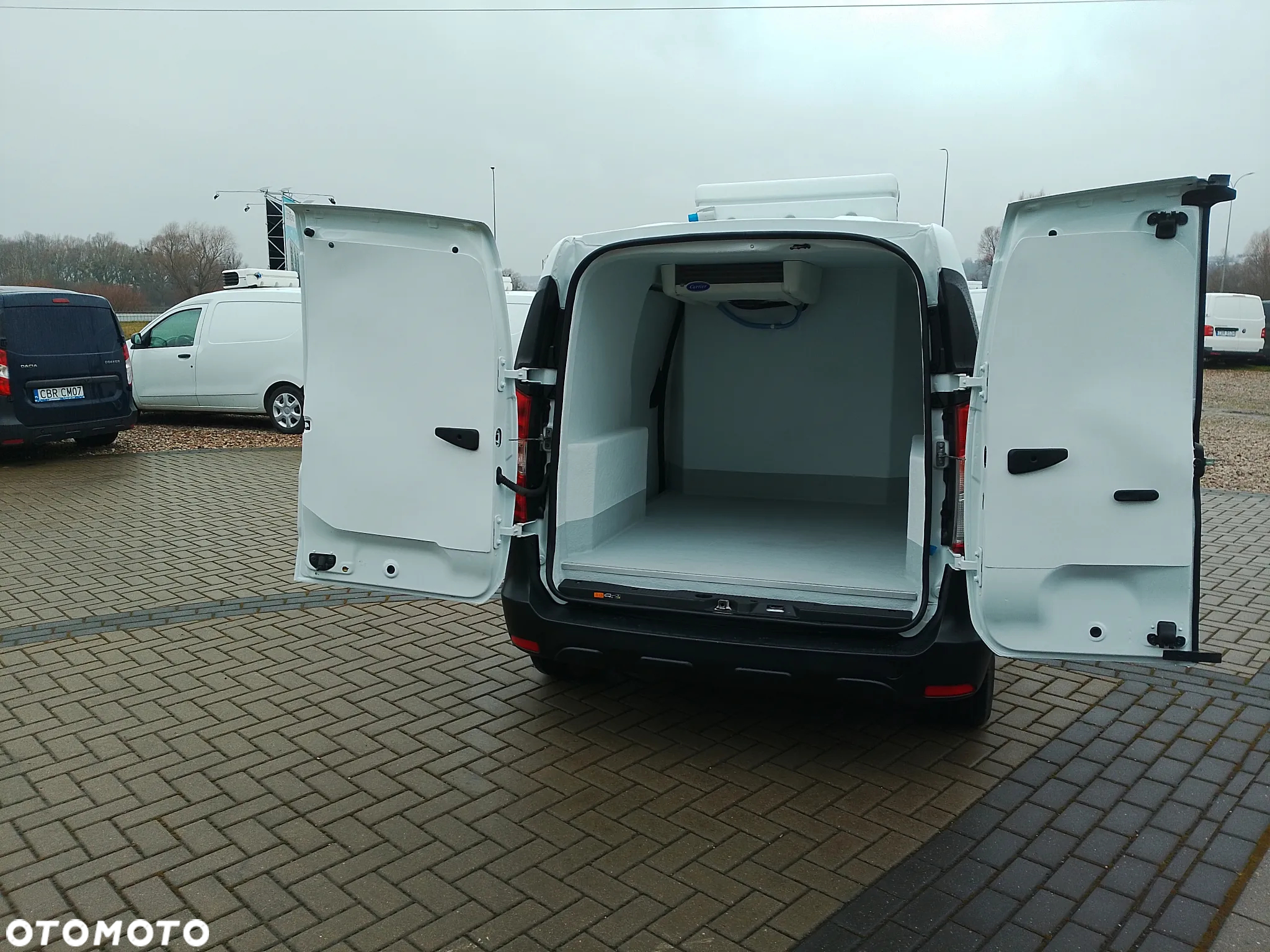 Dacia Dokker L2 Maxi Nowa Izoterma Chłodnia Mroźnia Grzanie 2xdrzwi boczne Carrier 220V PL - 18