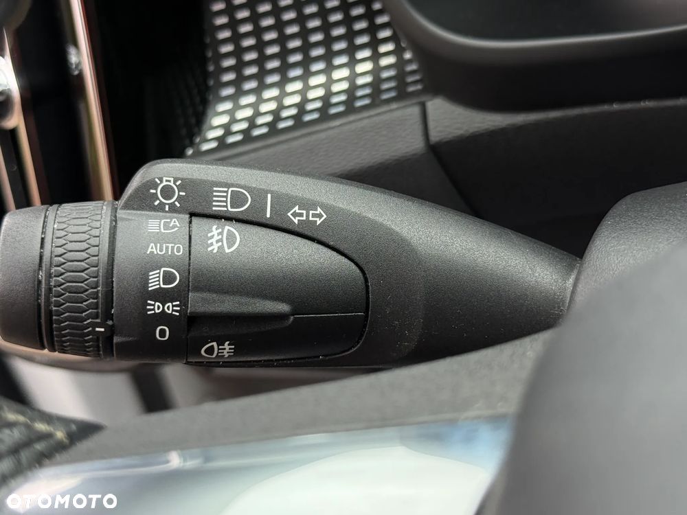 Volvo XC 40 T5 AWD R-Design - 27