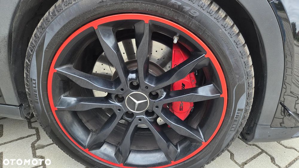 Mercedes-Benz GLA 45 AMG 4-Matic - 11