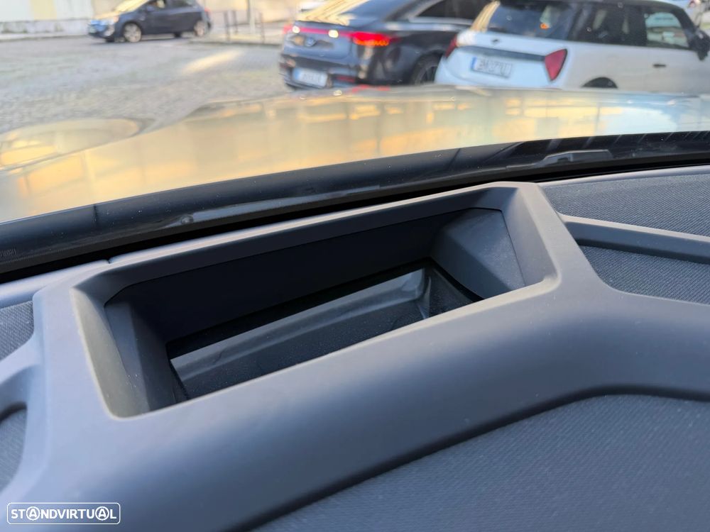 BMW XM Label Red - 17