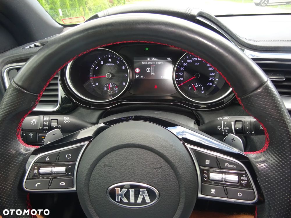 Kia ProCeed 1.6 T-GDI GT DCT - 12