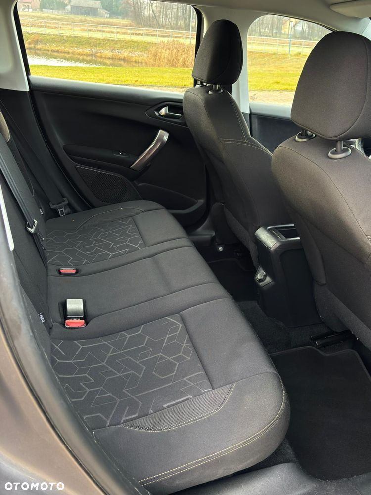 Peugeot 2008 1.4 HDi Active - 17