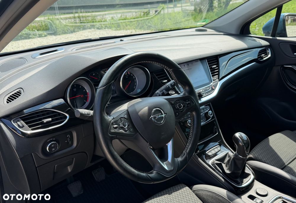 Opel Astra 1.4 T Dynamic S&S - 14