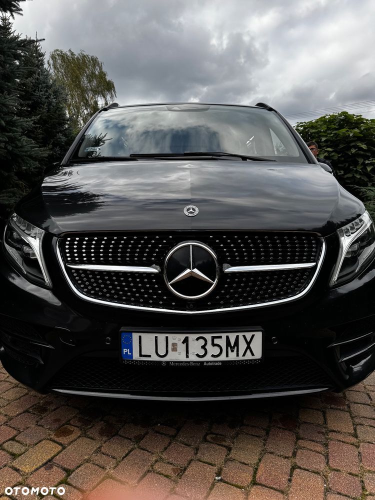 Mercedes-Benz Klasa V - 8