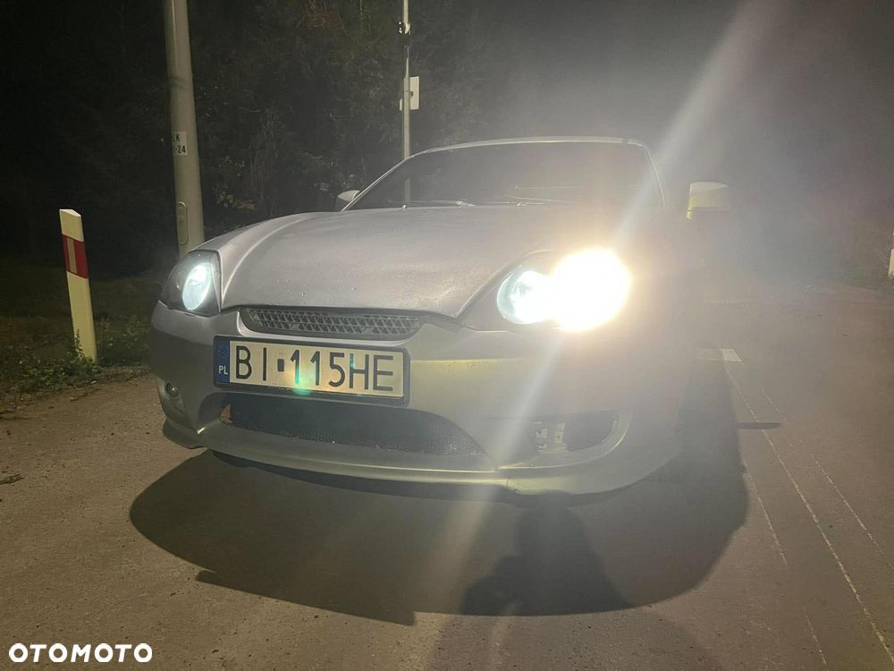 Hyundai Coupe - 13
