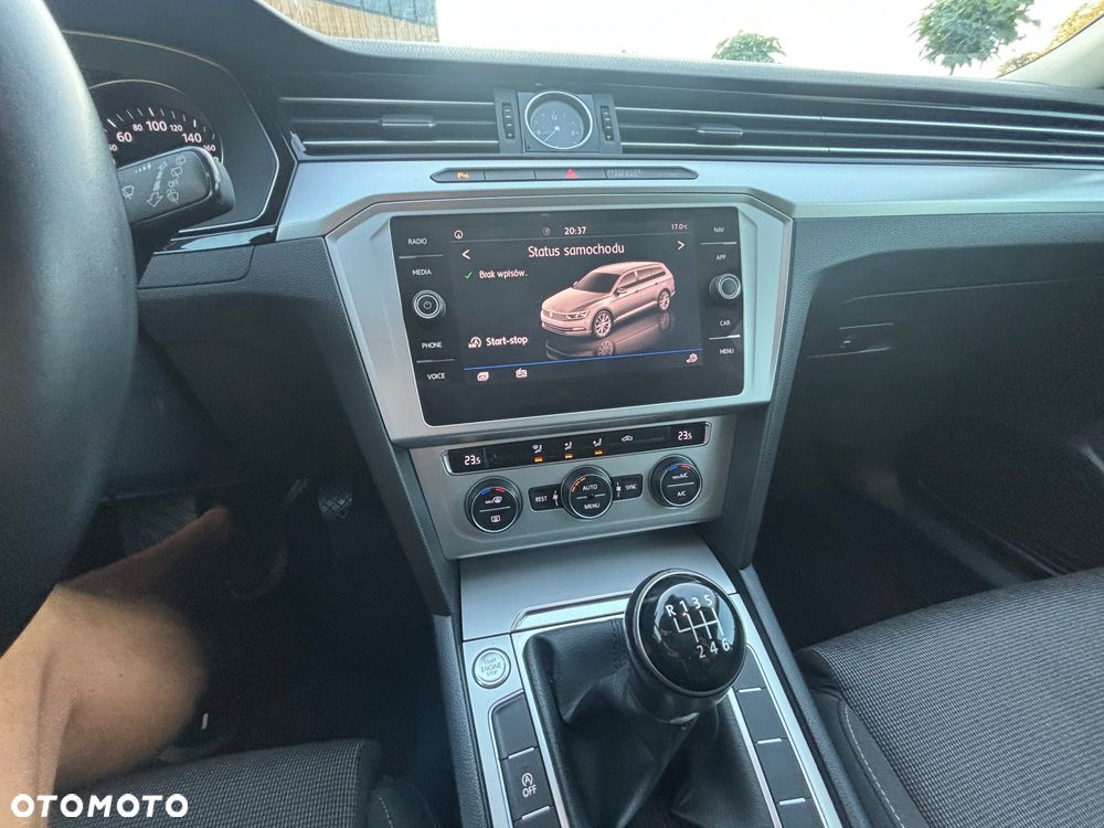 Volkswagen Passat 2.0 TDI BMT Comfortline - 21