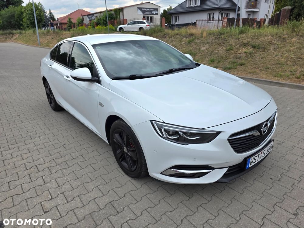 Opel Insignia - 2