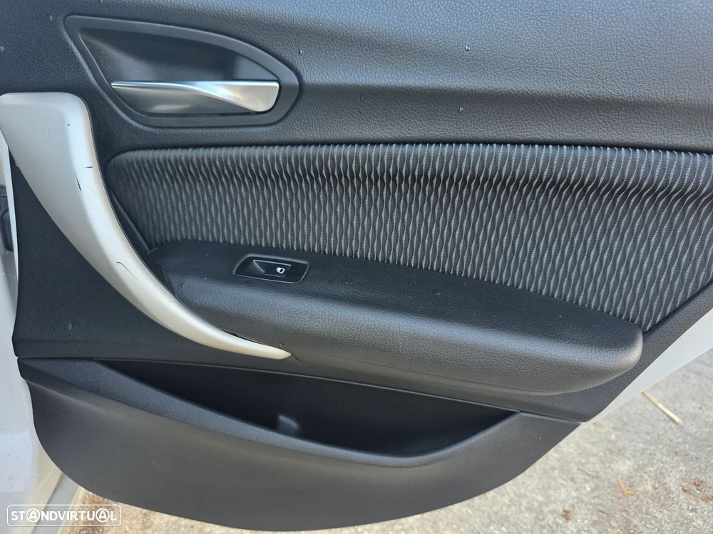 BMW 116 d Line Sport - 16