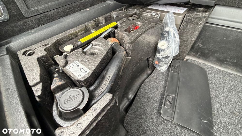 Volkswagen Passat - 28