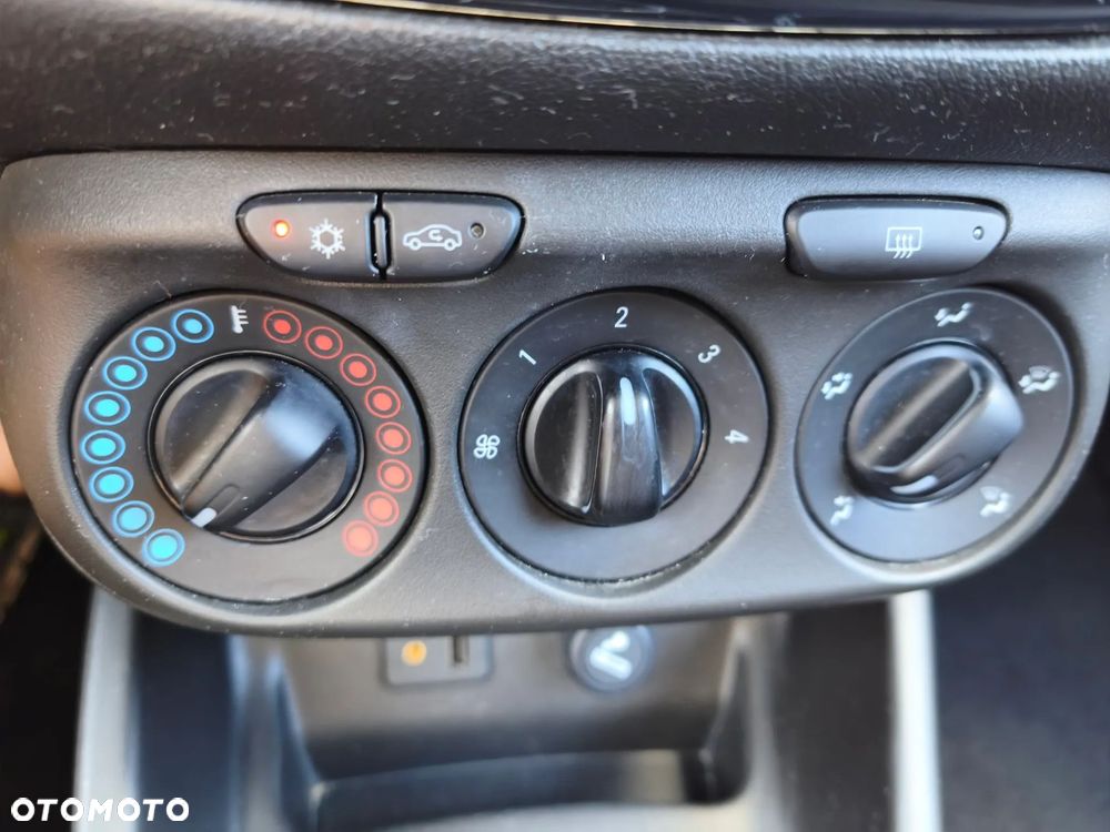 Opel Corsa - 16