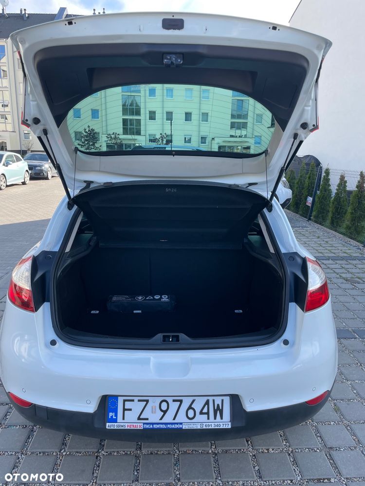 Renault Megane 1.6 16V Limited - 25