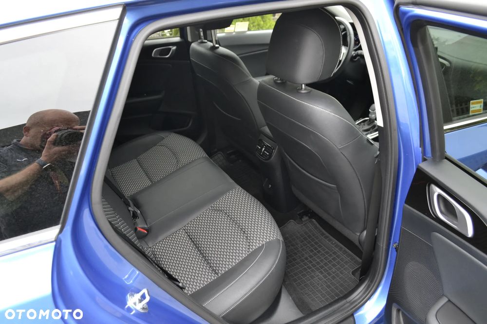 Kia Ceed 1.5 T-GDI Tribute DCT - 32