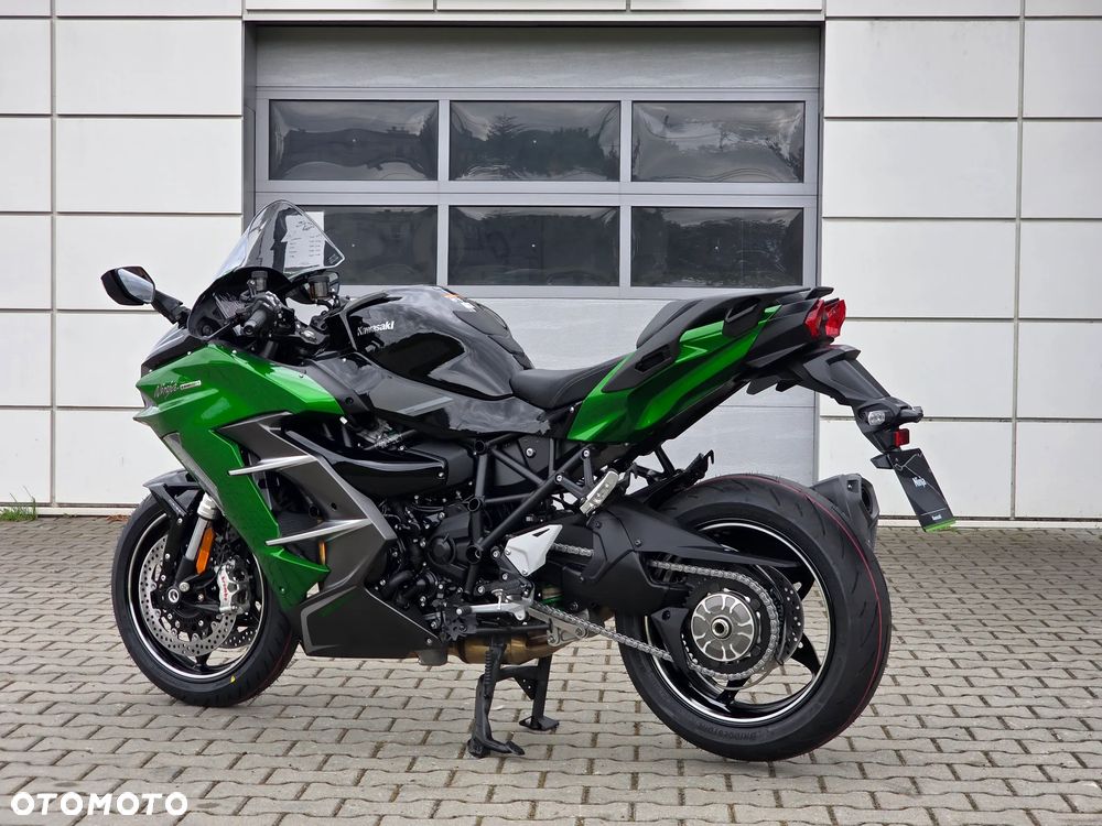 Kawasaki Ninja H2 SX - 11
