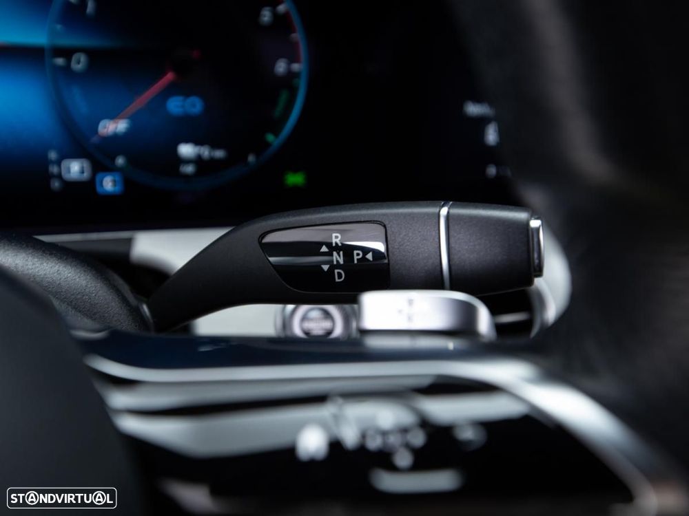 Mercedes-Benz E 300 de AMG Line - 21