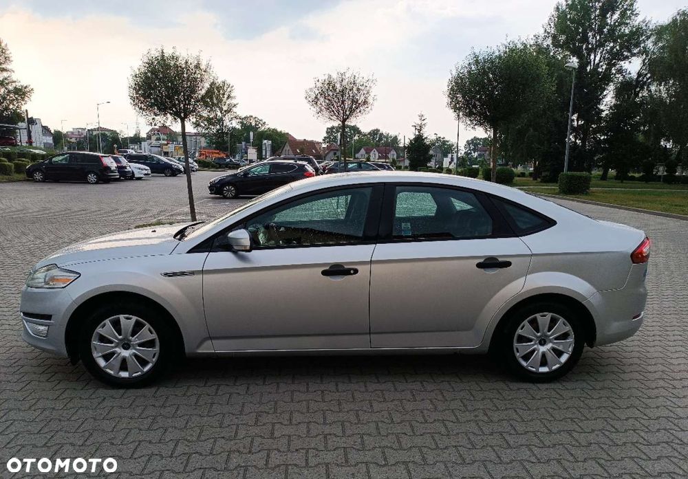 Ford Mondeo - 12
