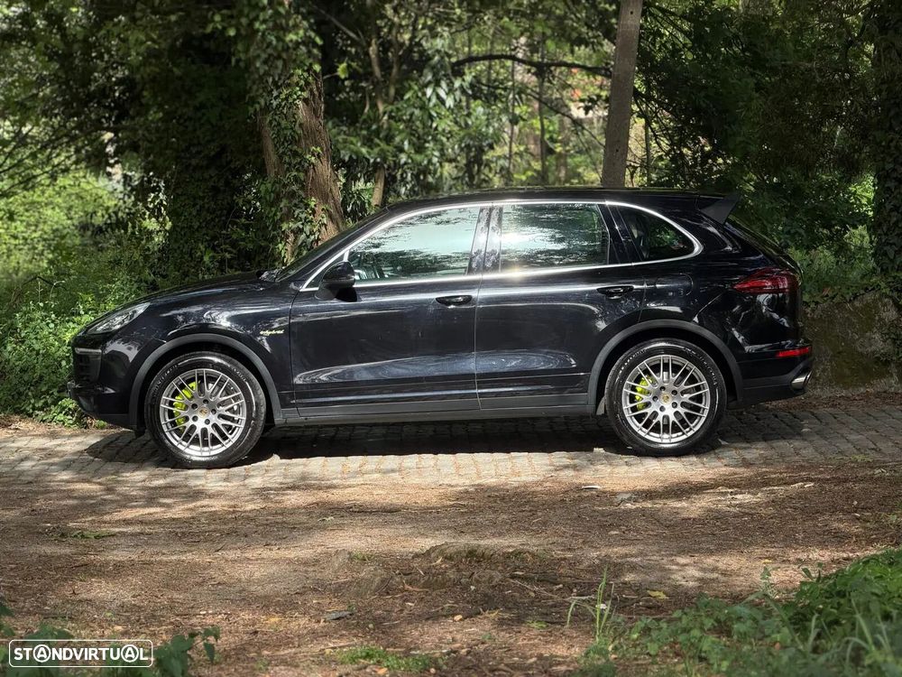 Porsche Cayenne S E-Hybrid Platinum Edition - 10