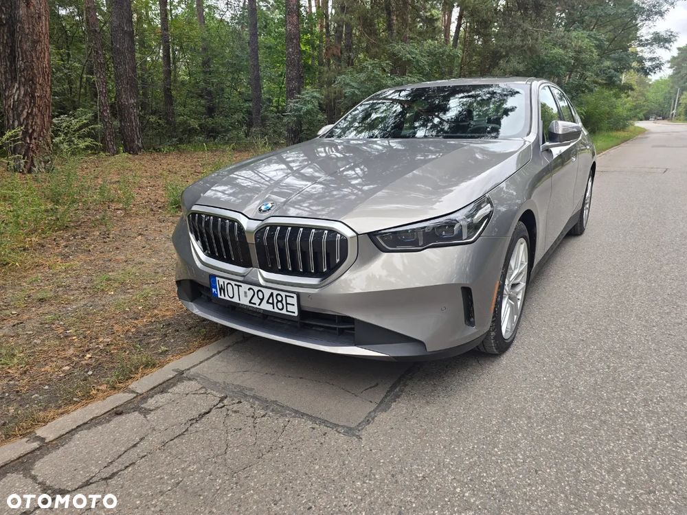 BMW Seria 5 530i xDrive mHEV - 1