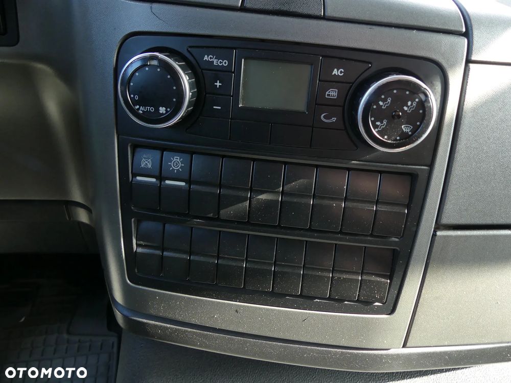 MAN TGS 26.360 / 6x4 / EURO 5 / MANUAL / PALFINGER PK 16001 / - 28