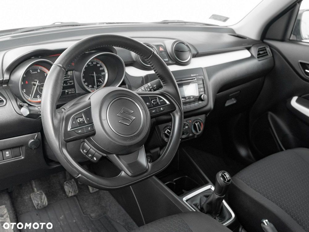 Suzuki Swift - 7