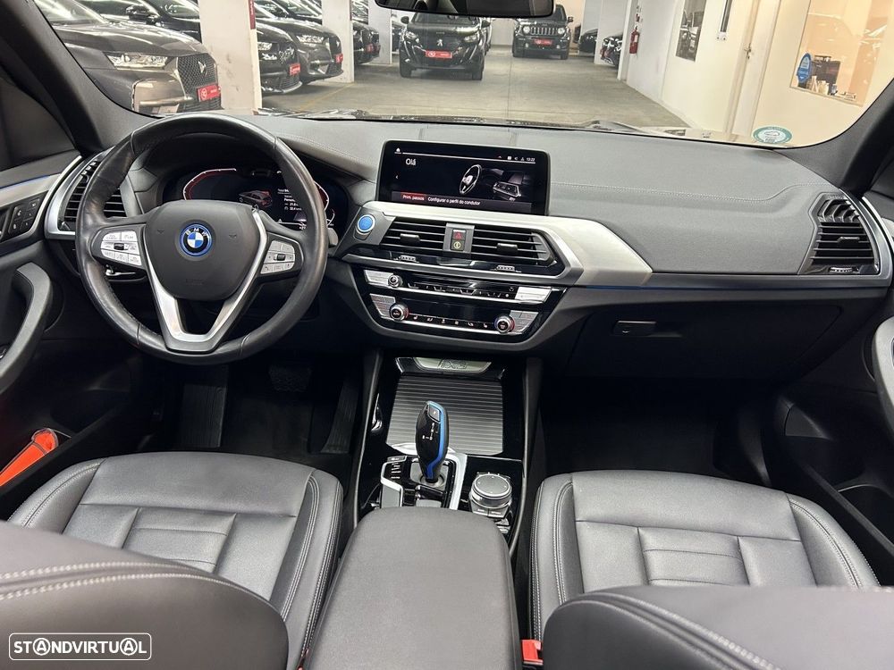 BMW iX3 Inspiring - 16