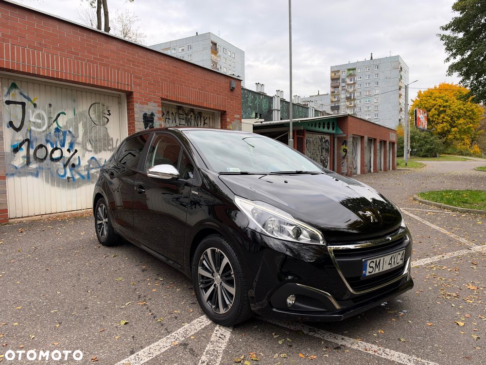 Peugeot 208 2017 photo 2