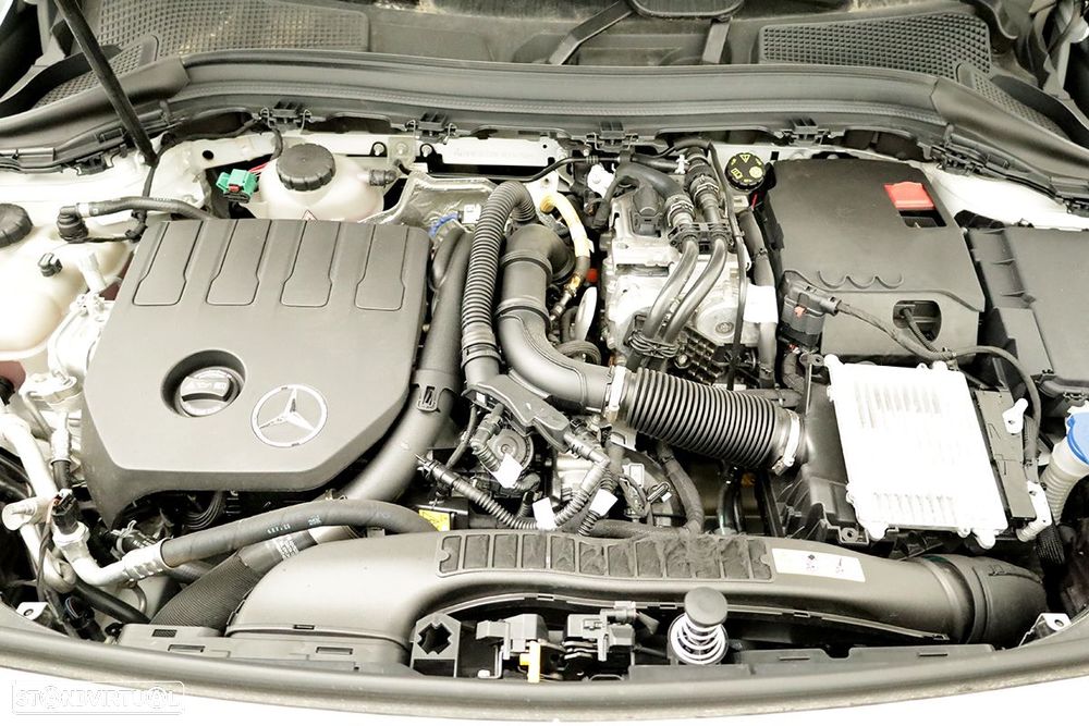 Mercedes-Benz B 250 e AMG Line - 26