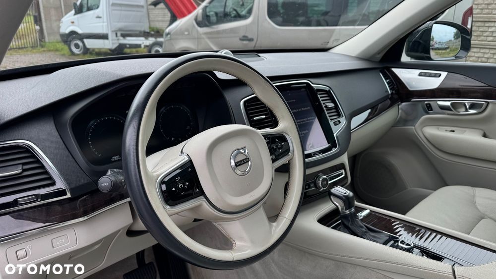 Volvo XC 90 T6 AWD Momentum 7os - 29