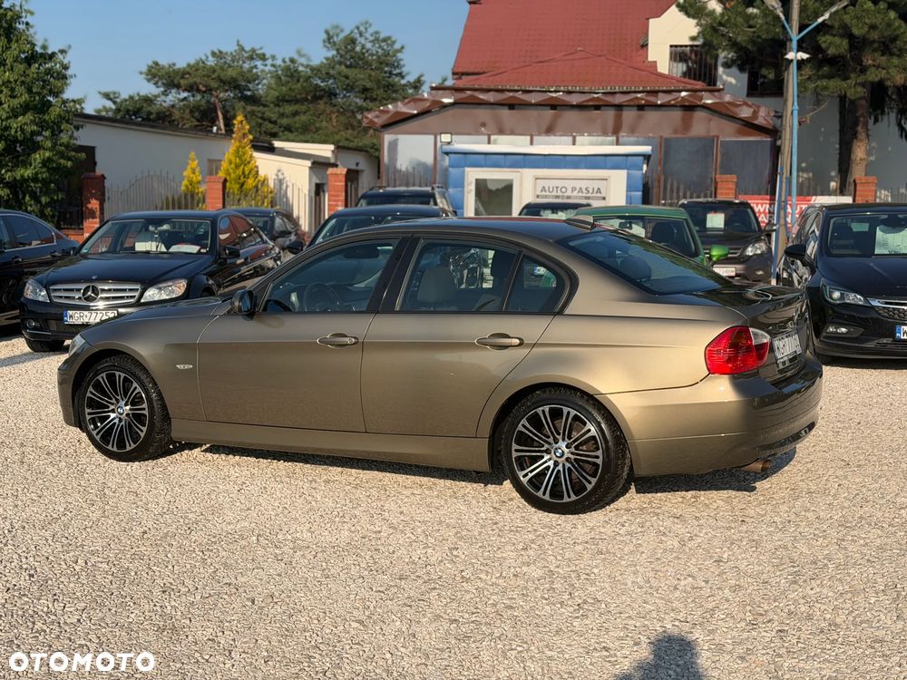 BMW Seria 3 320i - 13