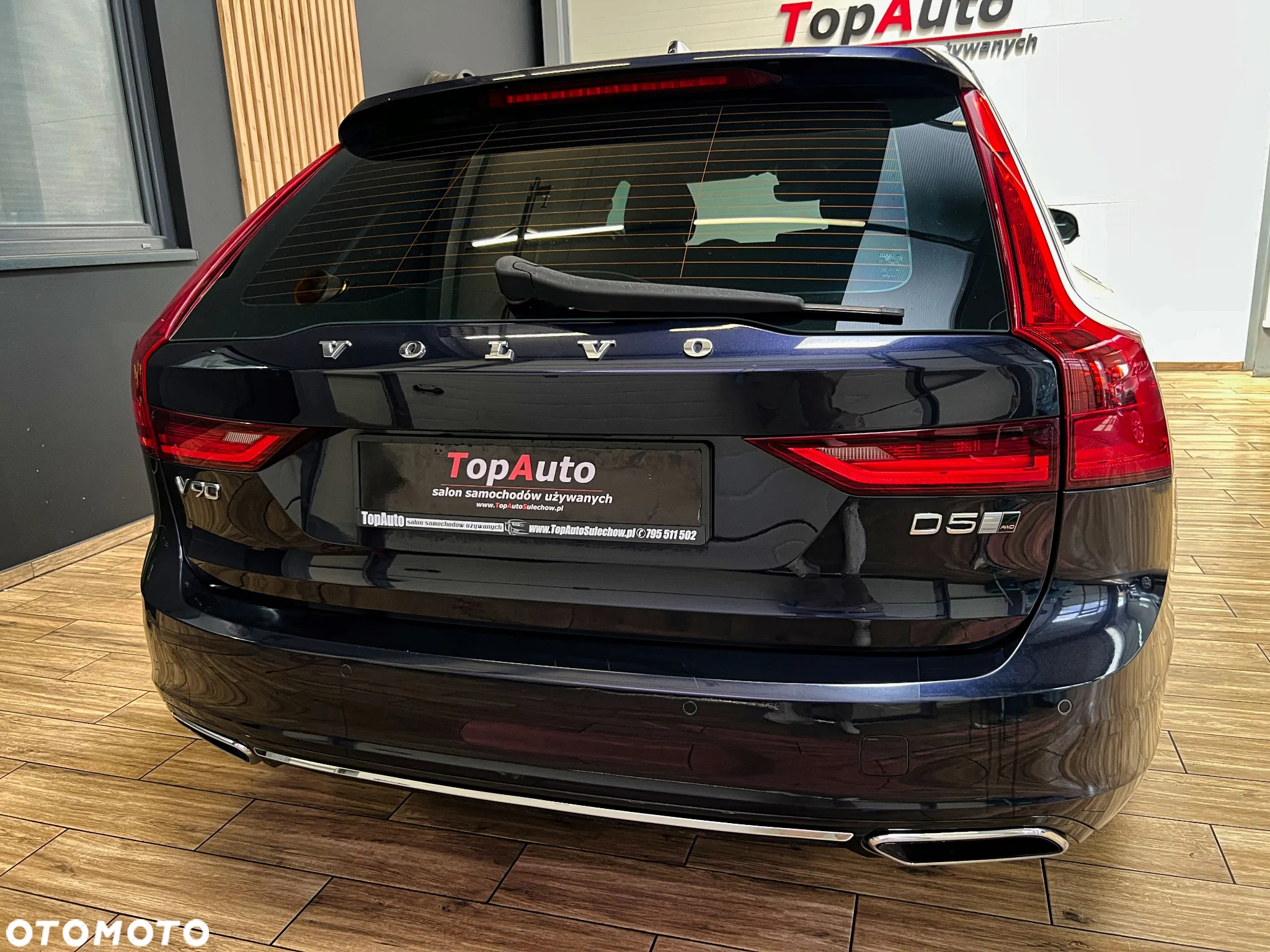 Volvo V90 D5 AWD Geartronic Inscription - 9