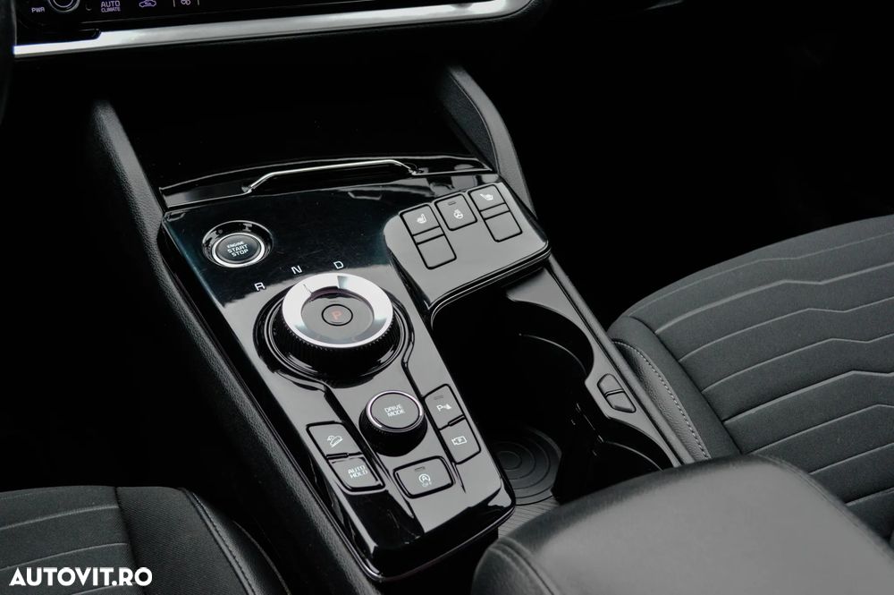 Kia Sportage 1.6 T-GDI 2WD Eco-Dynamics + (48V M-H) DCT Vision - 32