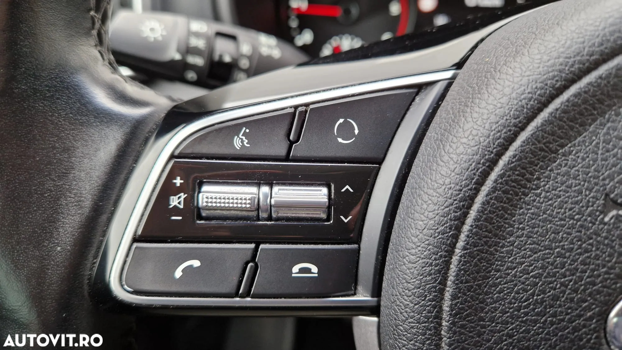Kia Sportage 2,0 CRDI AWD Spirit - 24