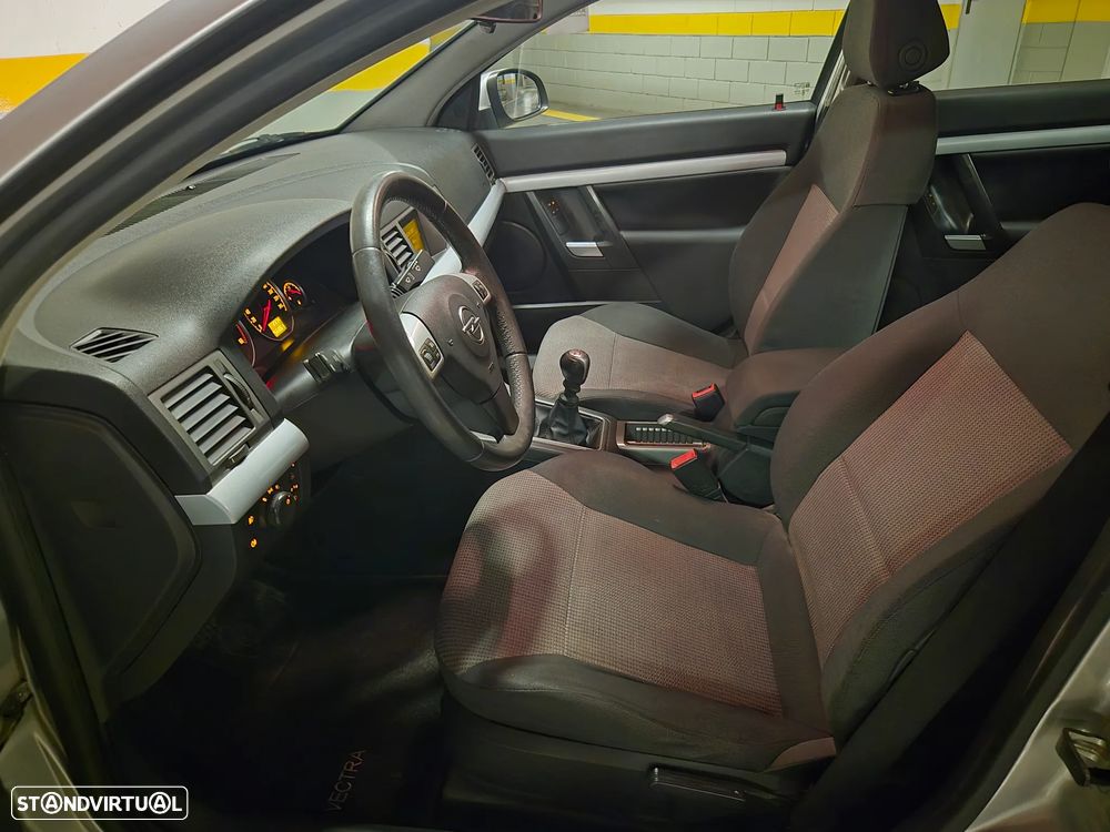 Opel Vectra 1.9 CDTi Elegance - 16