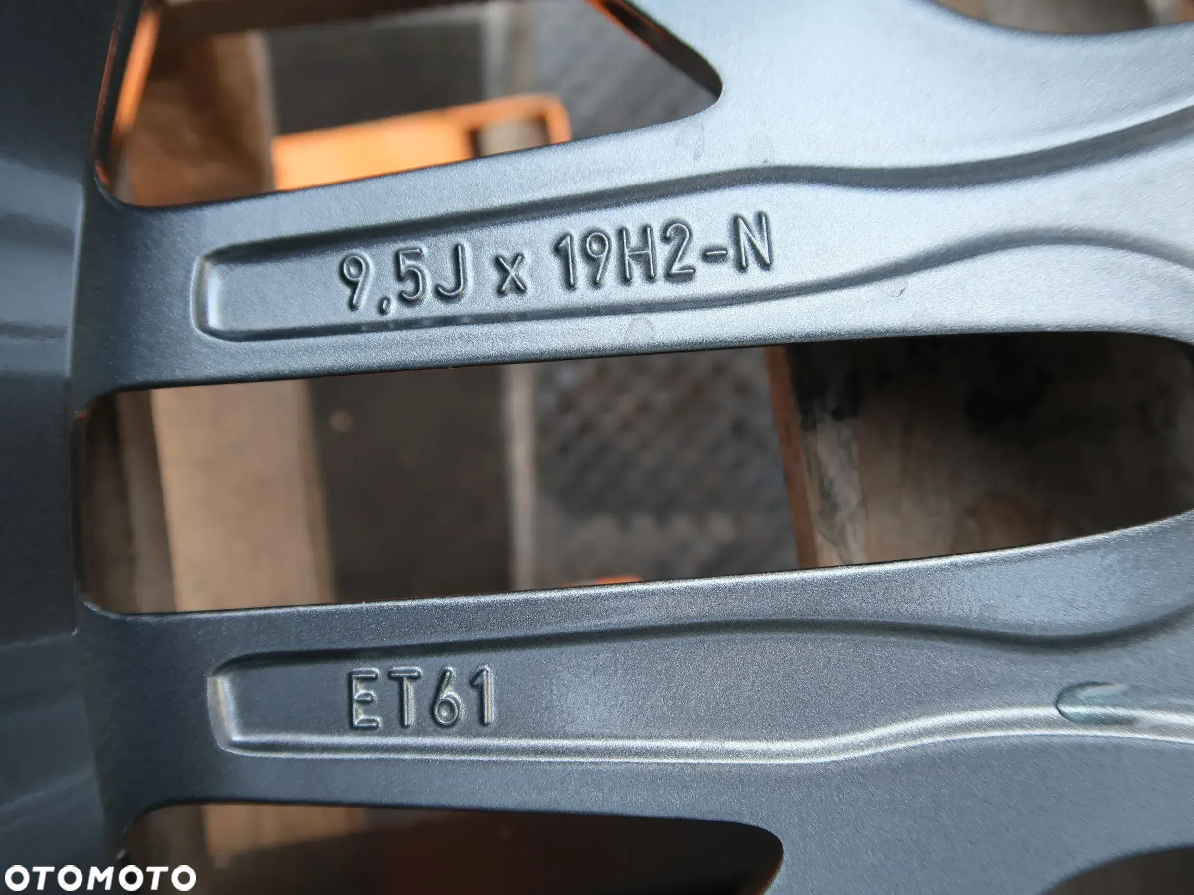 Felga Aluminiowa Mercedes C klasa A2064012400 9,5x19 et61 - 3