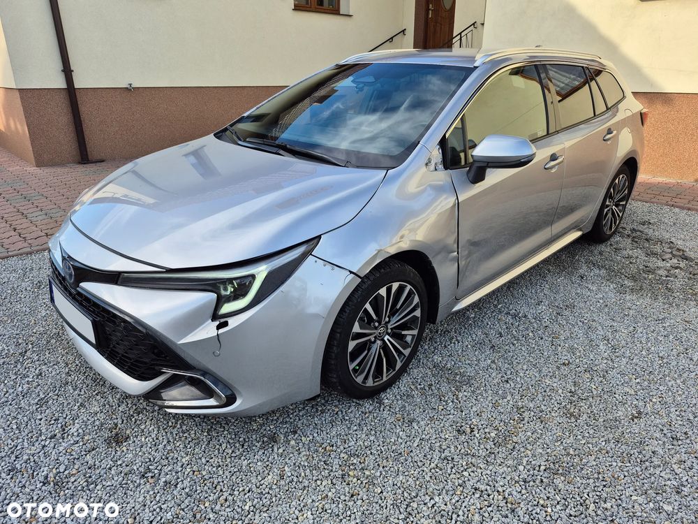 Toyota Corolla TS Kombi 22 - 23