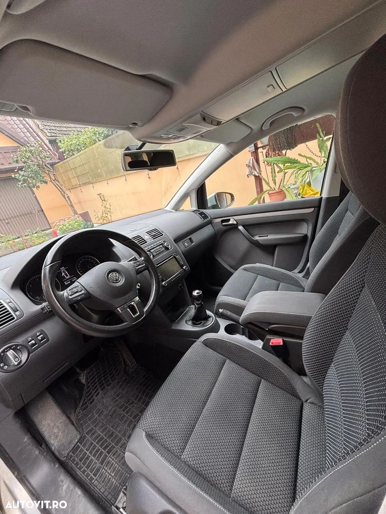 Volkswagen Touran 1.6 TDI Comfortline - 7