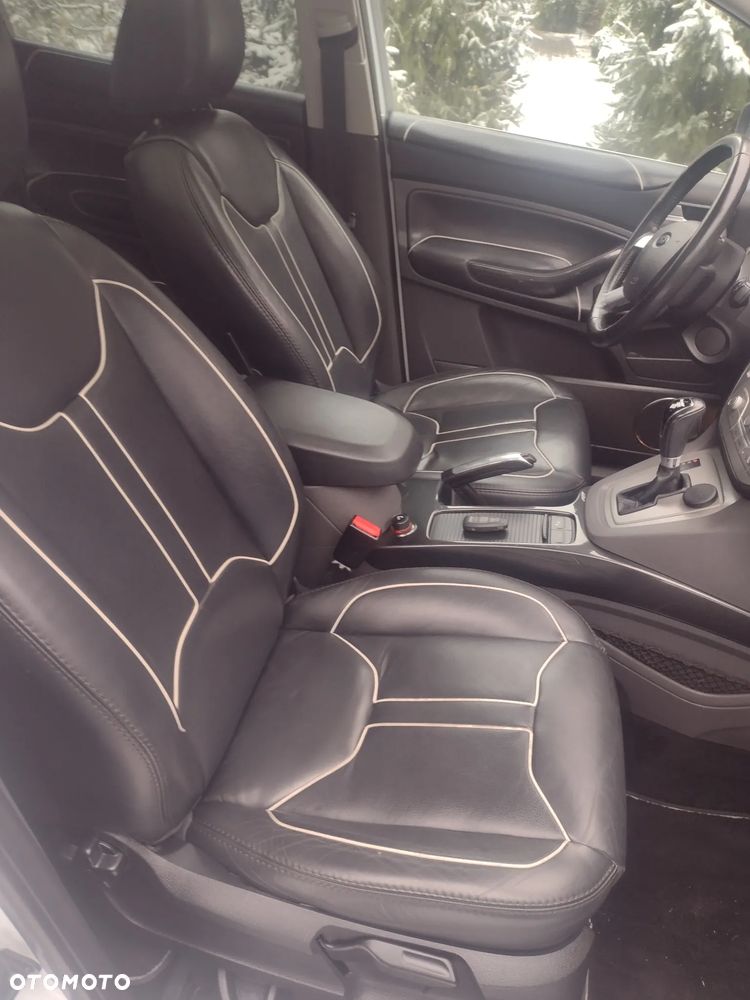 Ford Kuga - 21