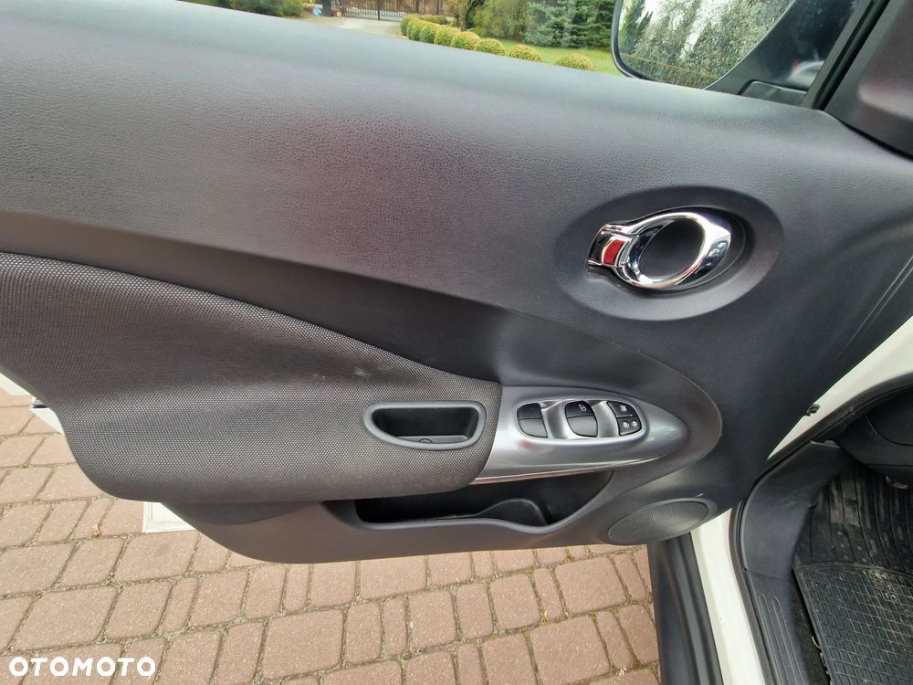 Nissan Juke 1.6 Visia - 11