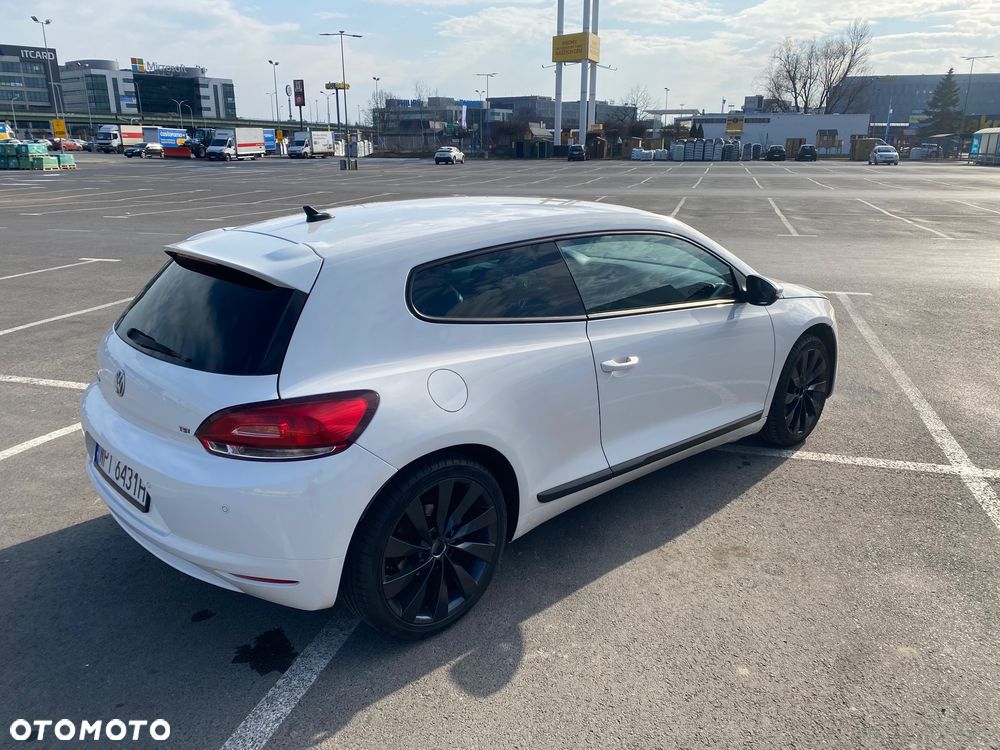 Volkswagen Scirocco 1.4 TSI DSG - 13
