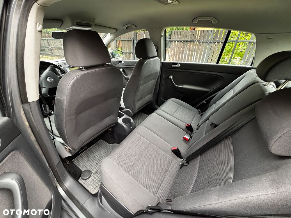 Volkswagen Golf Plus 2.0 TDI Comfortline - 6