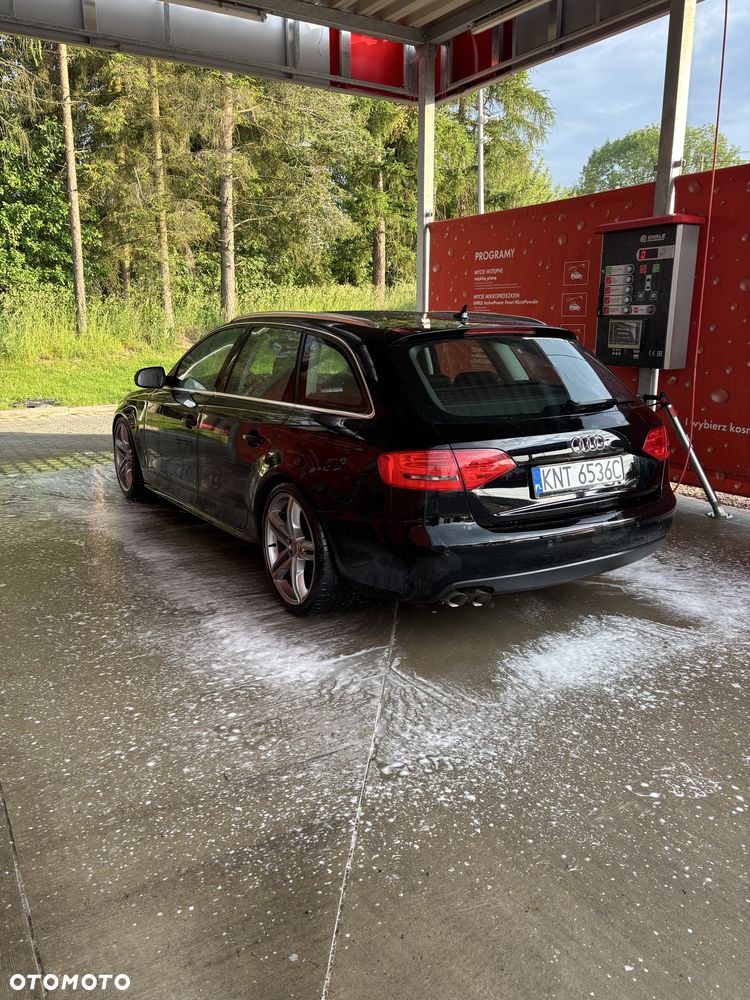 Audi A4 Avant - 4
