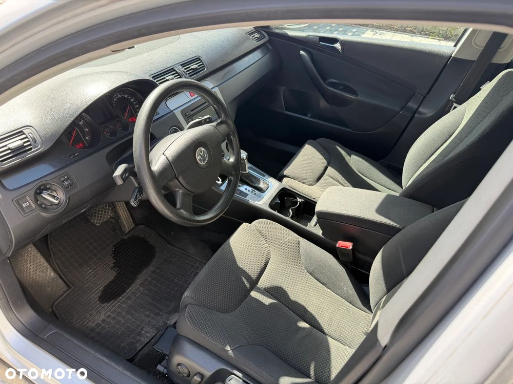 Volkswagen Passat 2.0 FSI Automatik Comfortline - 11