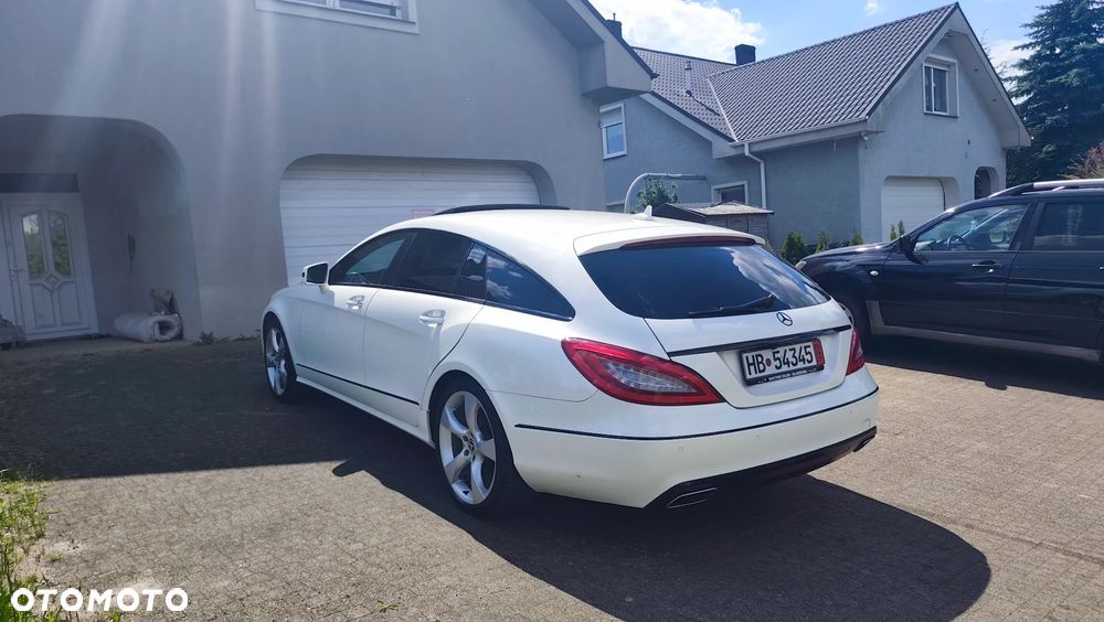Mercedes-Benz CLS 350 CDI 4-Matic BlueEff - 2