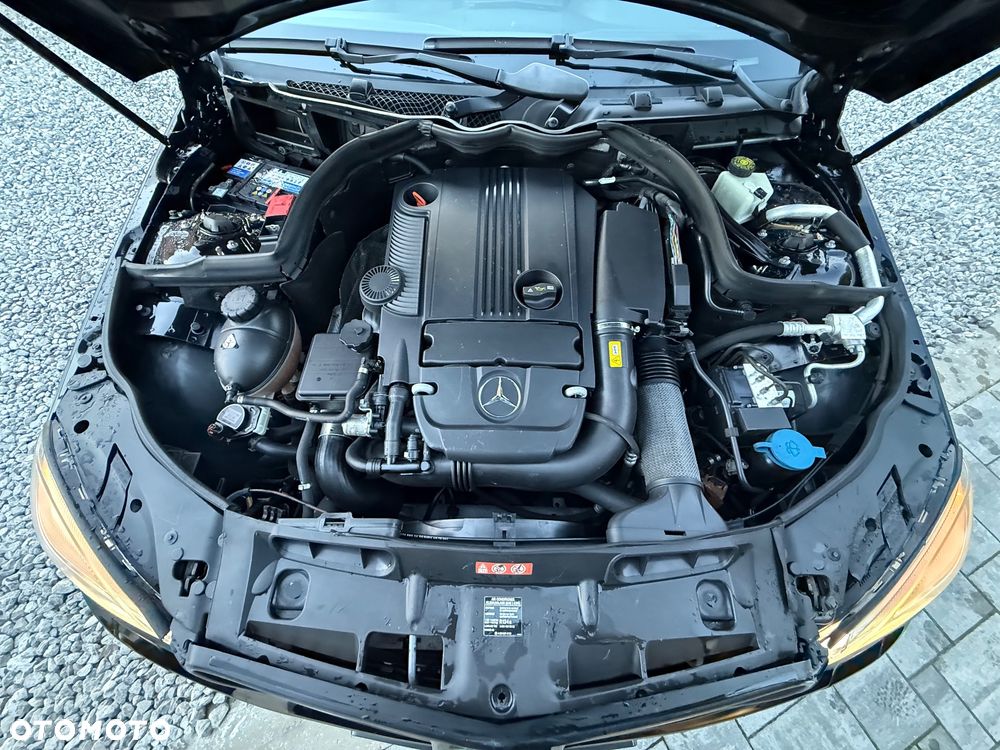 Mercedes-Benz Klasa C 180 CGI Automatik BlueEFFICIENCY Avantgarde - 33